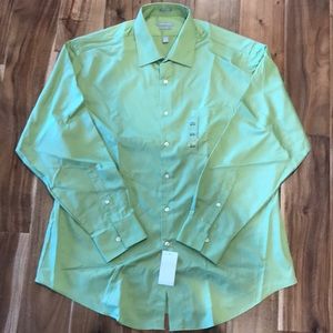 Van Heusen long sleeved button up dress shirt